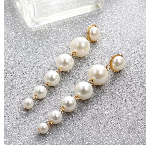 Reversible Big Pearl Long Dangle Clip On Earrings - Picture 2 of 6